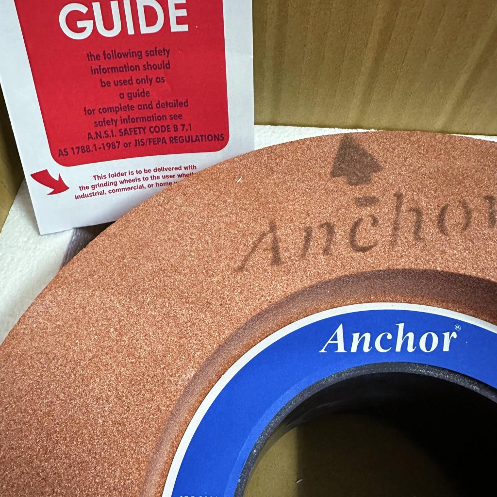 type 12 hardened 38a white alumina centerless grinding wheel, wear resistant 305×150×120mm